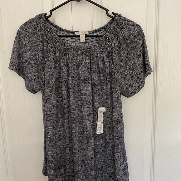 Summery top - Picture 1 of 5